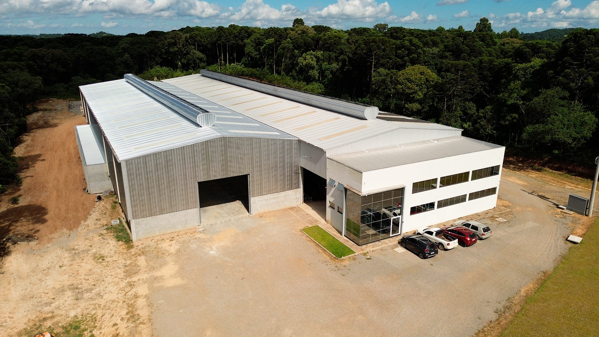 Metalbovi - Estruturas Pré-Fabricadas e Estruturas Metálicas - Obra Agrosserrana